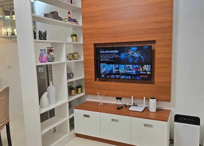 Apartment With Car Park, Wifi, Netflix Compostela (Cebu)