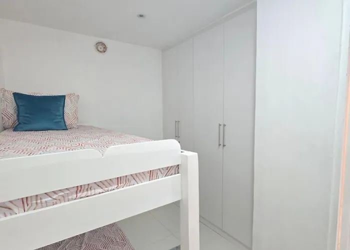 With Car Park, Wifi, Netflix Apartment