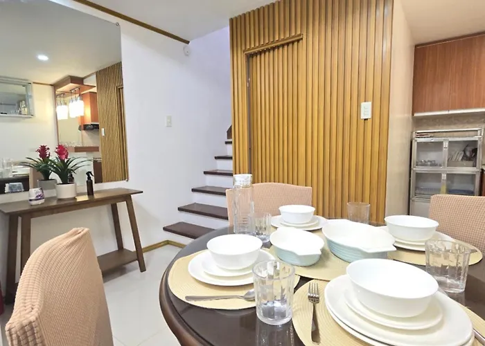 With Car Park, Wifi, Netflix Apartment *